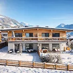 Chez Nous - Design With Balcony & View By Alpenluxus Collection