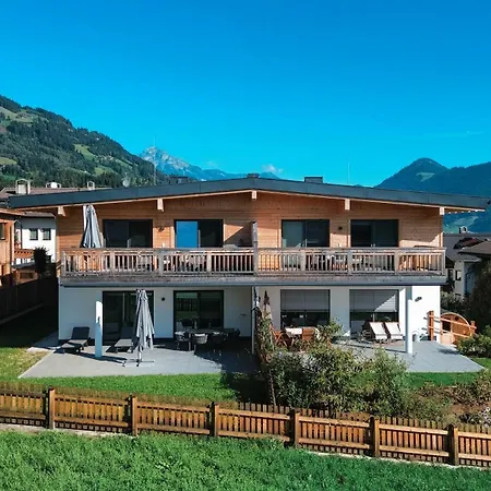 Chez Nous - Balcony Und Car Park By Alpenluxus * فغن